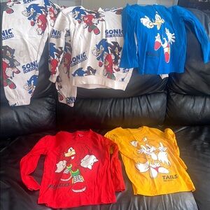 Sonic the Hedgehog Kids 2 piece hoodie and pants & all 3 shirts INCLUDED!